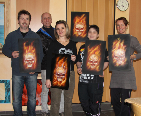 Kurs in Airbrush-Atelier für Anfänger und Fortgeschrittene Kurs in Airbrush-Atelier für Anfänger und Fortgeschrittene